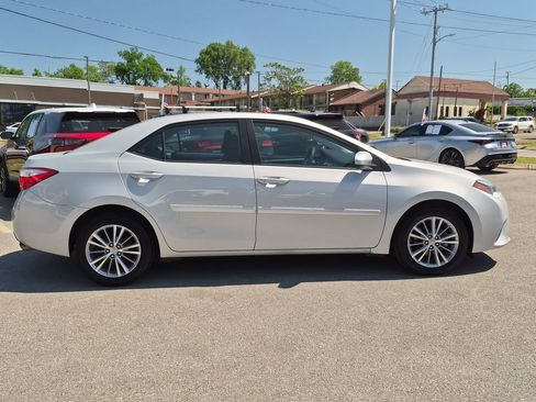 Used 2014 Toyota Corolla LE Premium w/ Driver Convenience Package FWD image 9
