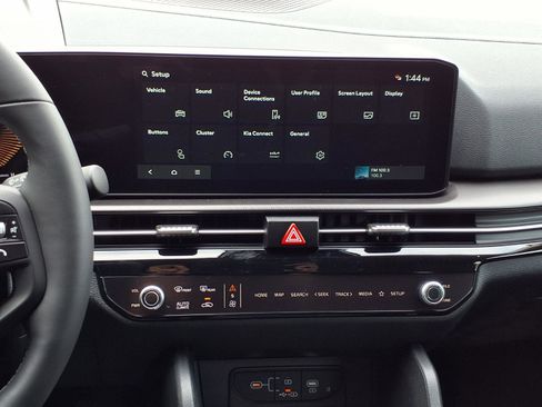 New 2026 Kia Sportage EX w/ EX Panorama Roof Package FWD image 8