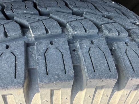 Used 2020 Jeep Grand Cherokee Laredo w/ 18" Wheel & 8.4" Radio Group image 25