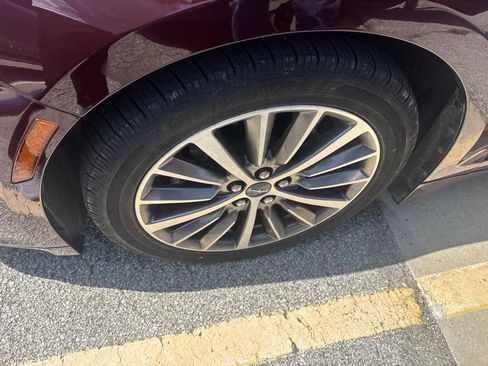 Used 2018 Lincoln MKZ Select w/ Select Plus Package FWD image 6