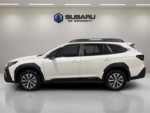 Certified 2025 Subaru Outback Premium w/ Popular Package #1A image 2
