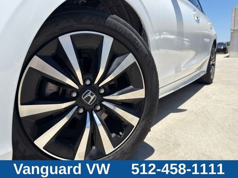 Used 2023 Honda Civic EX image 5