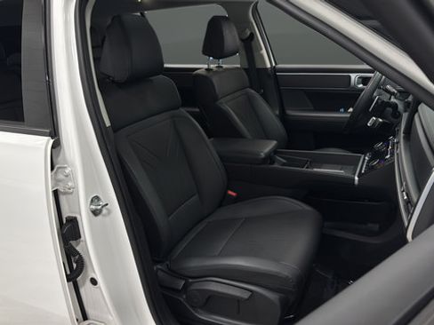 Used 2024 Hyundai Santa Fe XRT AWD/4WD image 24