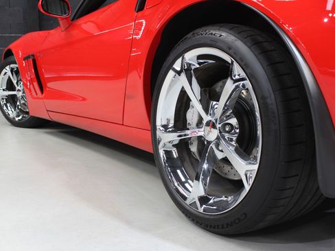 Used 2013 Chevrolet Corvette Grand Sport w/ 2LT Preferred Equipment Group image 29