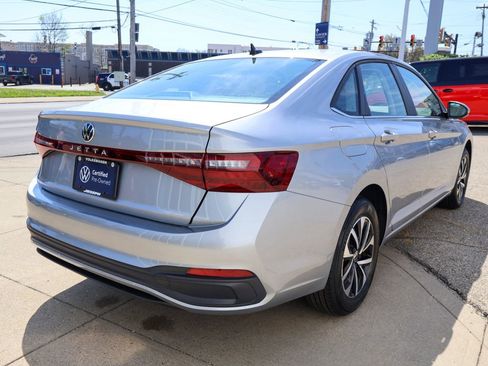 Used 2025 Volkswagen Jetta S image 5