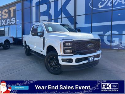 New 2026 Ford F250 Lariat w/ Black Appearance Package