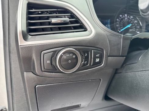 Used 2023 Ford Edge SEL w/ Convenience Package AWD/4WD image 17