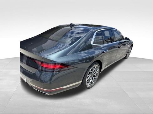Used 2023 Genesis G90 3.5T AWD/4WD image 2