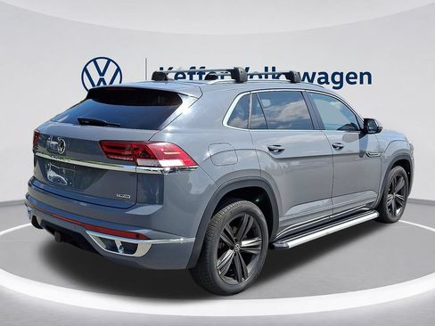 Used 2022 Volkswagen Atlas Cross Sport SEL R-Line AWD/4WD image 6