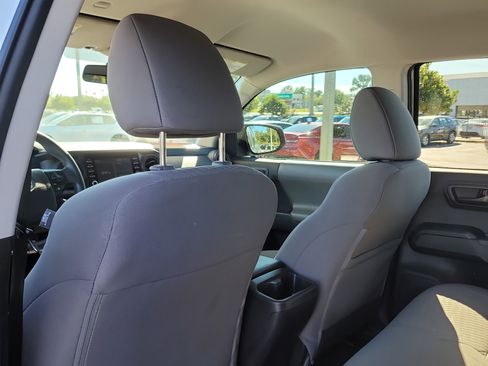 Certified 2022 Toyota Tacoma SR image 13