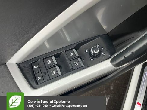 Used 2023 Audi Q3 2.0T Premium image 21