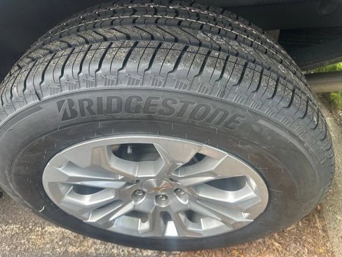 Used 2024 Chevrolet Silverado 1500 LTZ AWD/4WD image 12