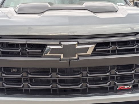 Certified 2024 Chevrolet Silverado 1500 LT Trail Boss w/ Convenience Package II image 9