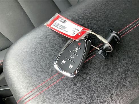 Used 2023 Chevrolet Equinox RS image 14