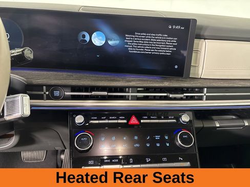 Used 2025 Hyundai Santa Fe Limited FWD image 15