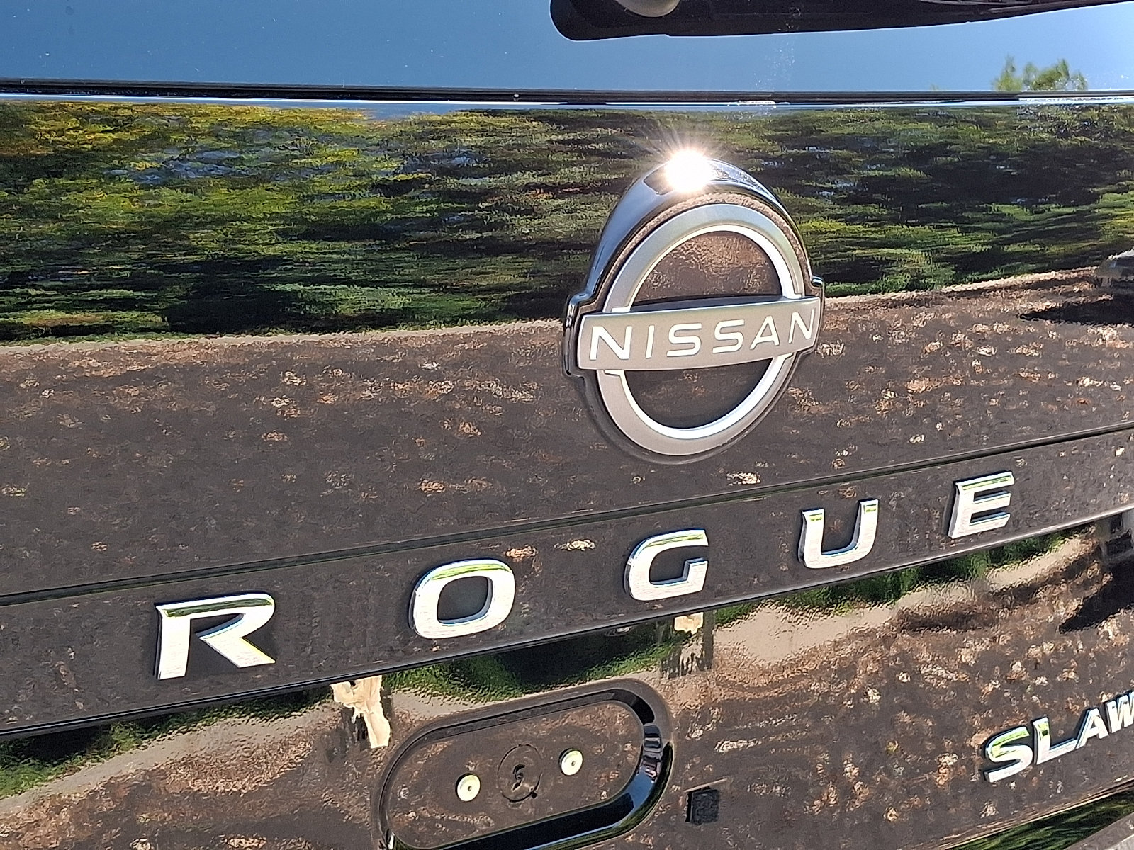 Certified 2023 Nissan Rogue SL w/ SL Premium Package AWD/4WD image 30