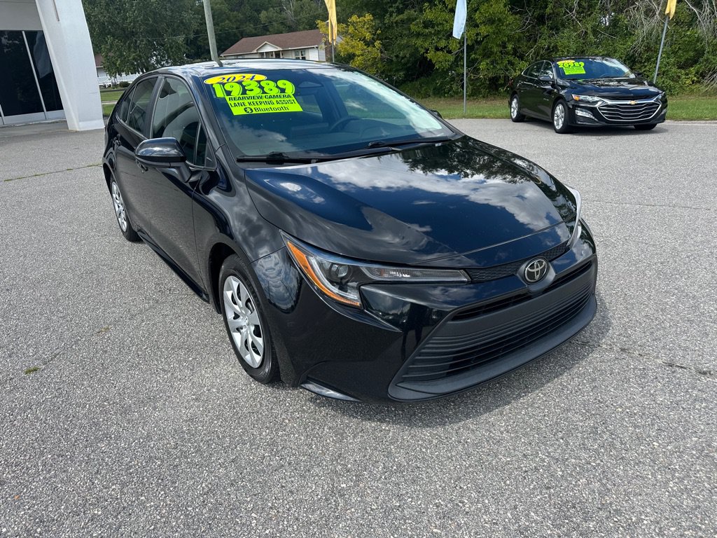Used 2024 Toyota Corolla LE FWD image 7