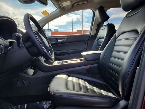 Used 2023 Ford Edge SEL image 5