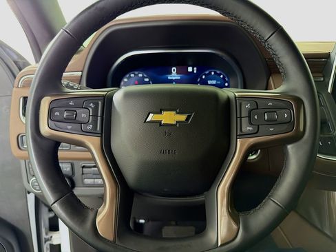 Used 2023 Chevrolet Tahoe High Country AWD/4WD image 14