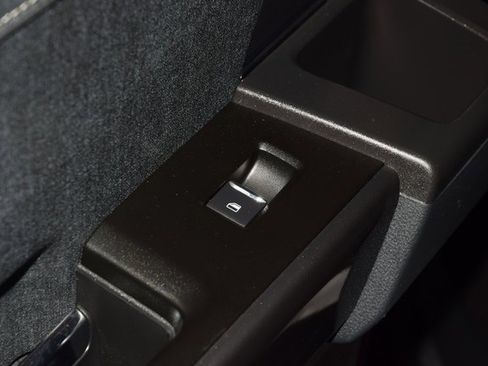 Used 2022 Ford F150 Lariat w/ Equipment Group 502A High image 43