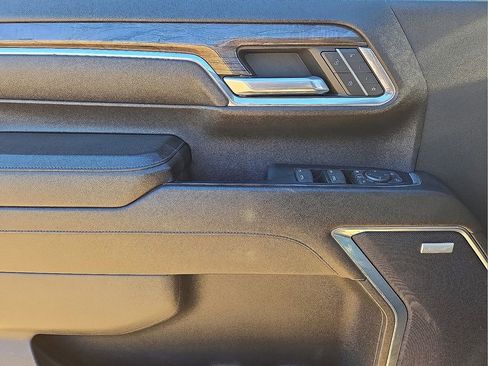 Used 2024 Chevrolet Silverado 3500 LTZ w/ LTZ Convenience Package image 20