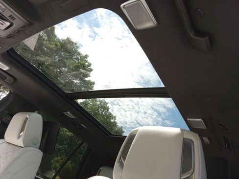 New 2026 Cadillac Escalade Platinum Sport AWD/4WD image 10