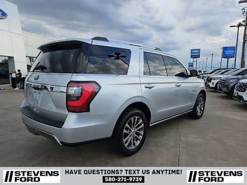 Used 2018 Ford Expedition Limited w/ Equipment Group 301A AWD/4WD image 4