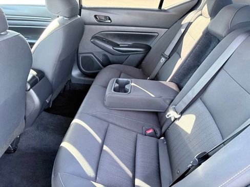 Used 2025 Nissan Altima 2.5 S FWD image 7