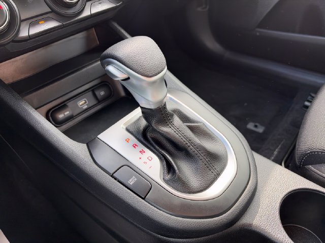 Used 2024 Kia Forte LXS w/ LXS Technology Package FWD image 18