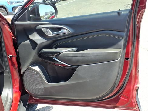 Used 2024 Chevrolet Trax ACTIV w/ Sunroof Package FWD image 15