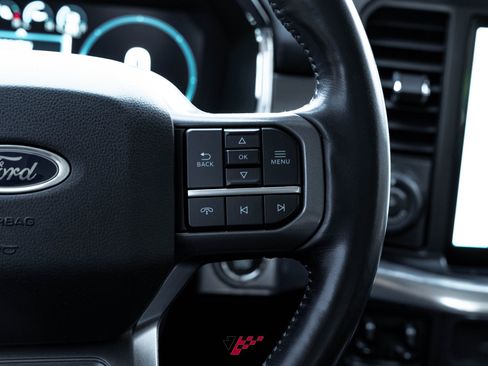 Used 2021 Ford F150 Lariat w/ Max Trailer Tow Package image 23