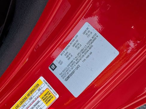 Used 2008 Pontiac Solstice GXP w/ Premium Package RWD image 19