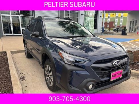 Used 2025 Subaru Outback Premium image 1