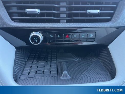 Certified 2025 Ford Explorer Platinum w/ Ultimate Package image 35