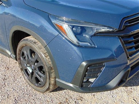 Used 2024 Subaru Ascent Onyx Edition image 2