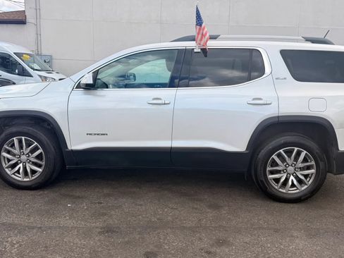 Used 2017 GMC Acadia SLE w/ Driver Alert Package I AWD/4WD image 10