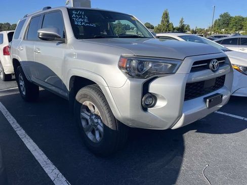 Used 2022 Toyota 4Runner SR5 AWD/4WD image 1