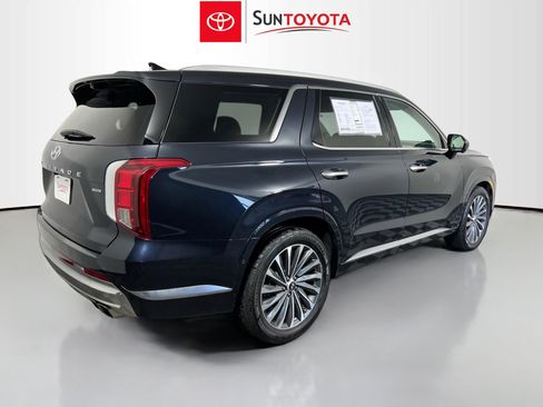 Used 2024 Hyundai Palisade Calligraphy image 4