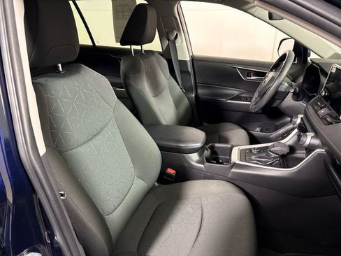 Used 2023 Toyota RAV4 XLE w/ Convenience Package image 13