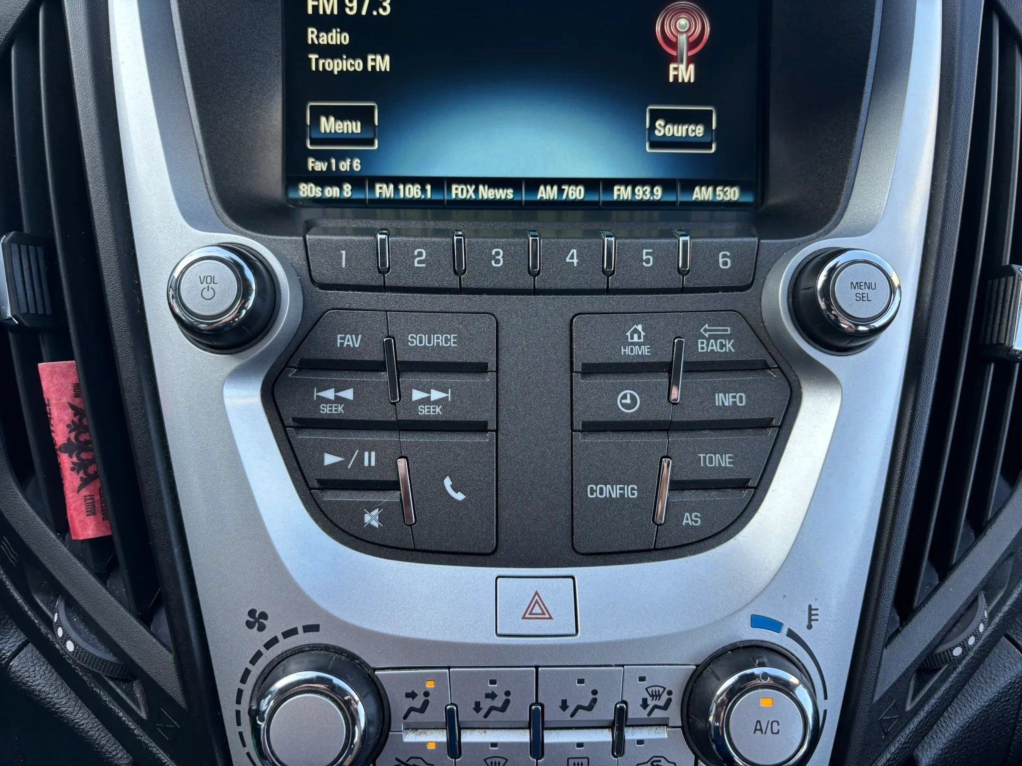 Used 2017 Chevrolet Equinox LS FWD image 18
