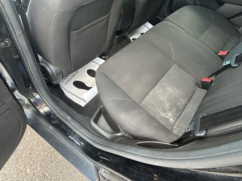 Used 2016 Ford Focus SE FWD image 9