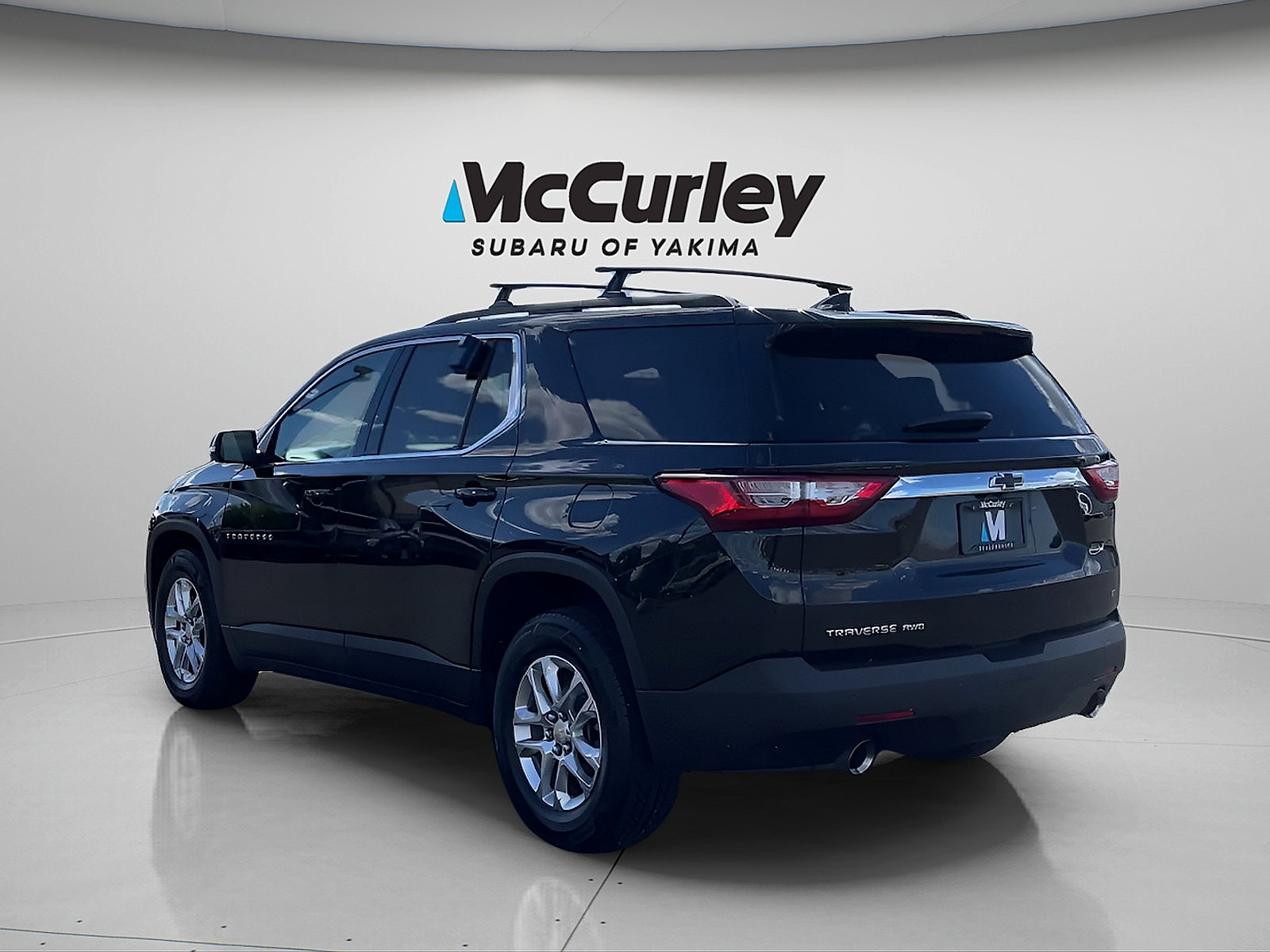 Used 2021 Chevrolet Traverse LT w/ LPO, Cargo Package AWD/4WD image 4