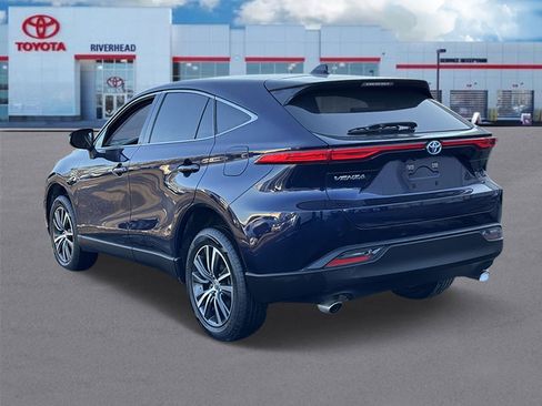 Certified 2023 Toyota Venza LE image 5