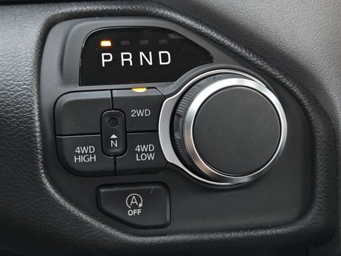 New 2026 RAM 1500 Express AWD/4WD image 13