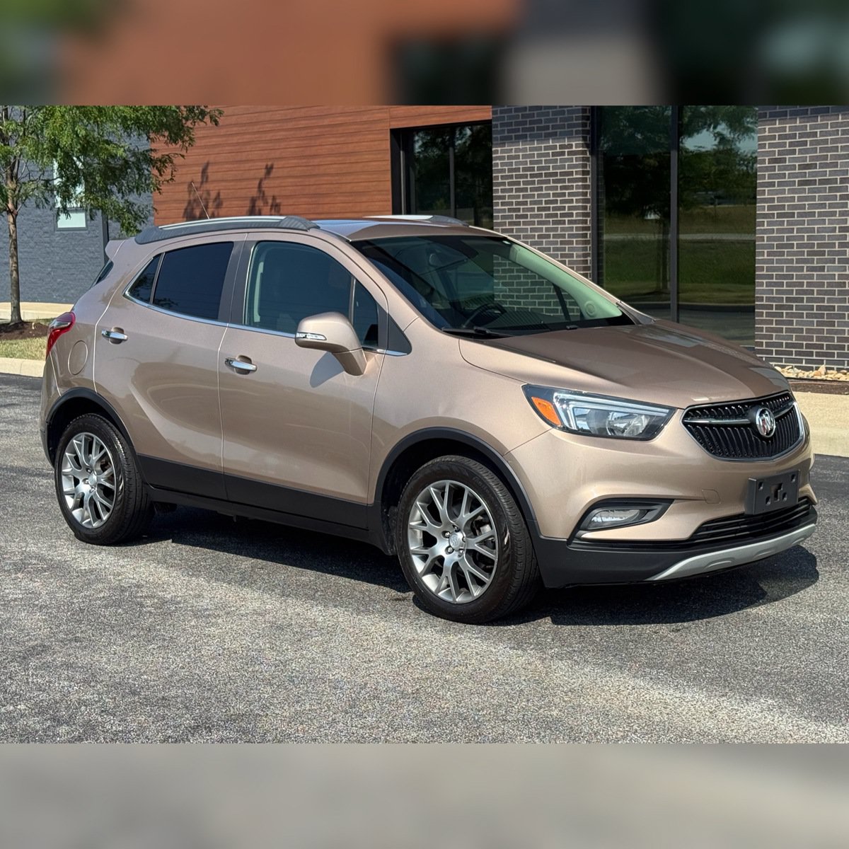 Used 2018 Buick Encore Sport Touring w/ Safety Package FWD image 1