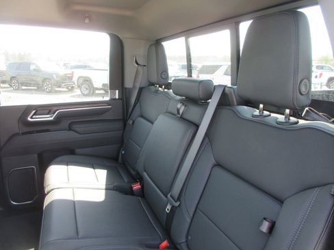 New 2026 GMC Sierra 2500 SLT w/ SLT Premium Package AWD/4WD image 16
