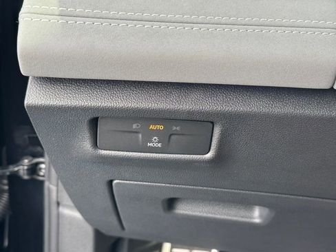 New 2026 Volkswagen Tiguan SE R-Line image 24