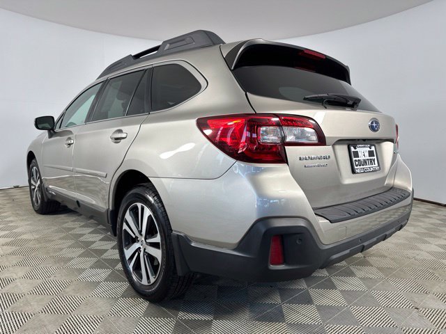 Used 2019 Subaru Outback 2.5i Limited AWD/4WD image 5