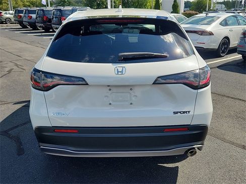 Used 2025 Honda HR-V Sport image 5