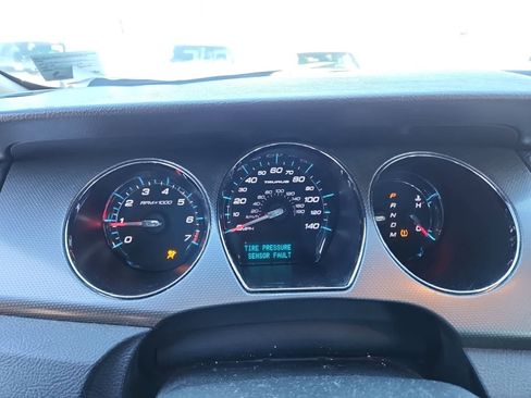 Used 2012 Ford Taurus SEL image 9